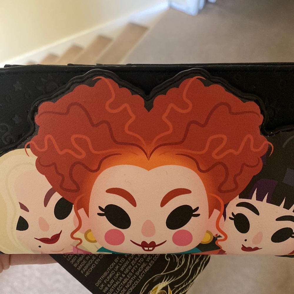 Hocus pocus loungefly wallet